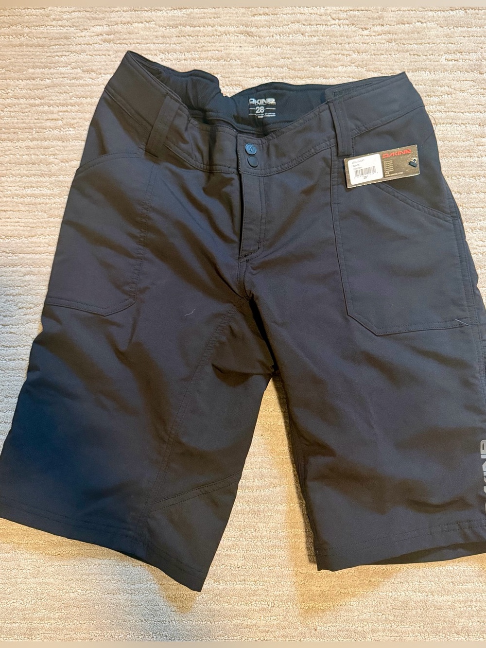 Dakine Zella size 28 women's mountain bike short